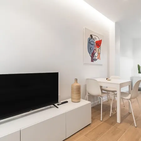 Апартаменты Home2book Comfy & Chic Near The *